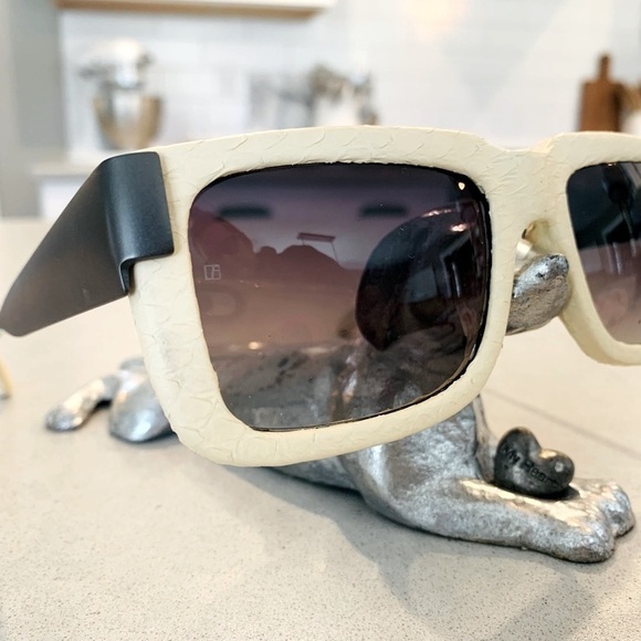 LINDA Farrow Luxe Leather Wrapped & Mat Black Sunglasses - Picture 4 of 11